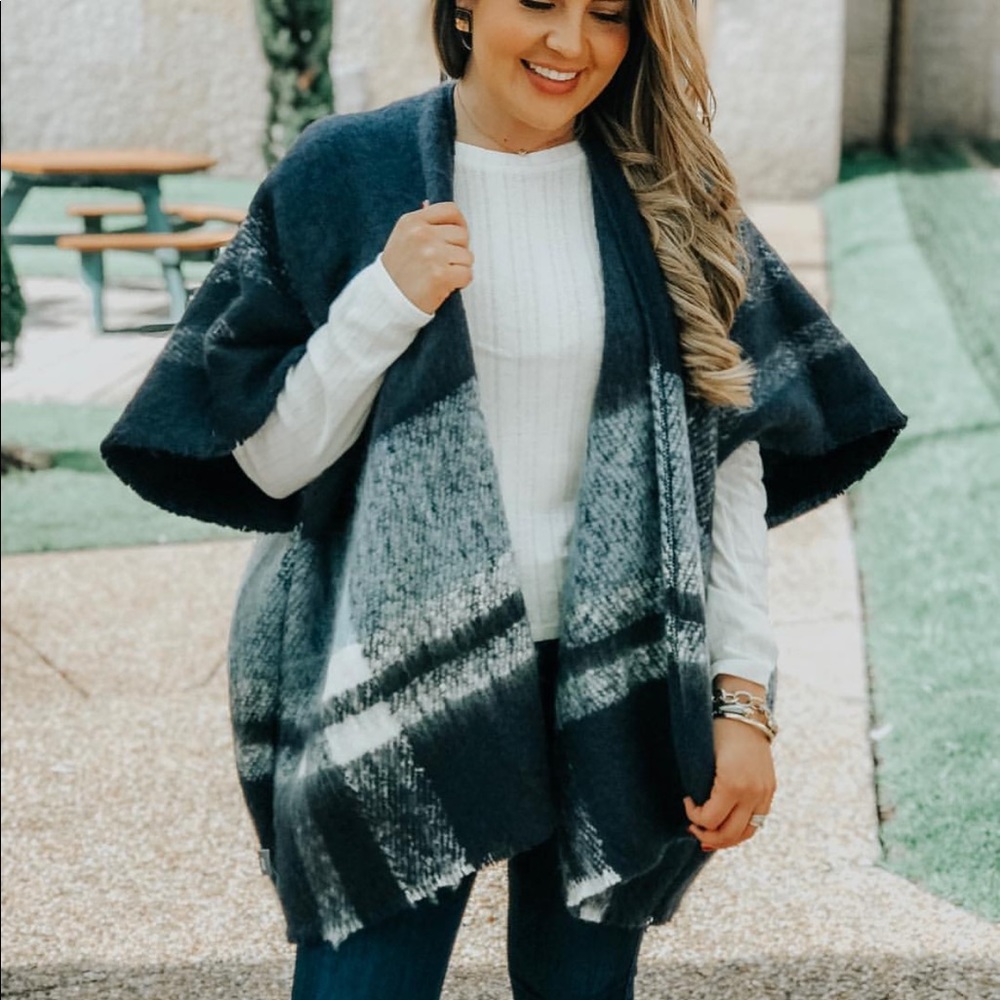 A&F Blue Plaid Poncho